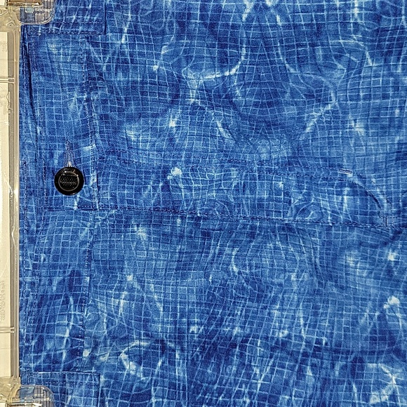 Reel Legends Blue Grid Cargo Fishing Shorts - Picture 2 of 8